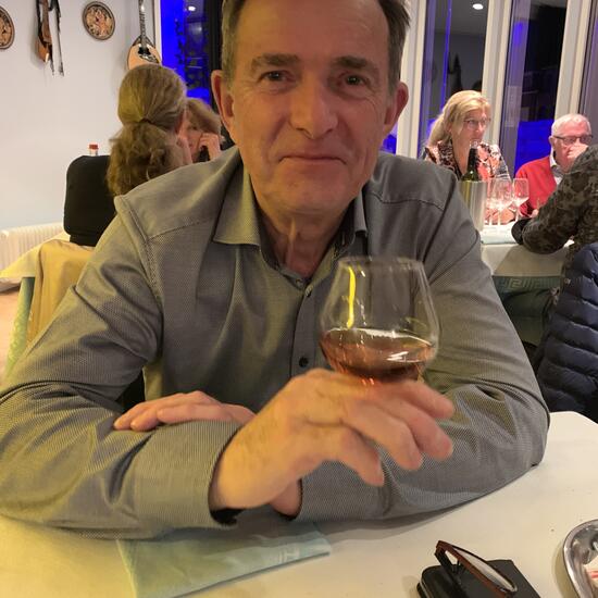 registerd user picture 1